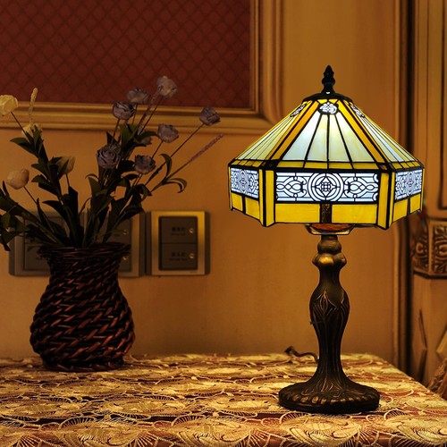 Tiffany style table - table, lamp