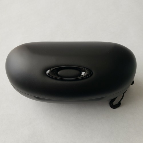 Authentic oakley batwolf - authentic,