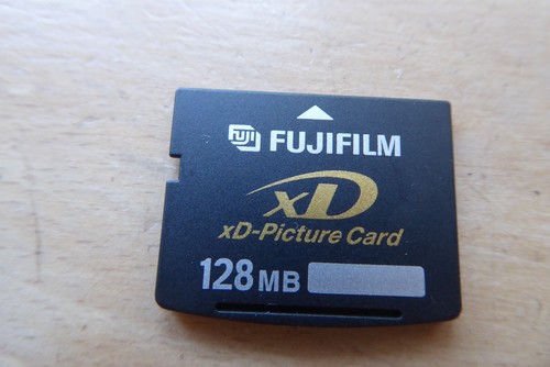 128mb fujifilm picture card - 128mb,