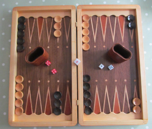 Large vintage backgammon set - large,