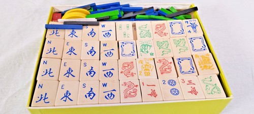 Vintage mah jongg set - mah, h