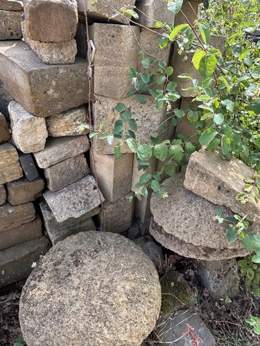 Sandstone colored profiled