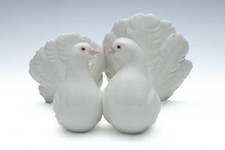 Lladro Couple of Doves