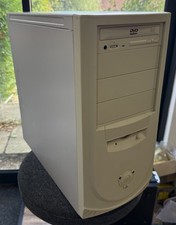 Windows 98 Retro Gaming PC –