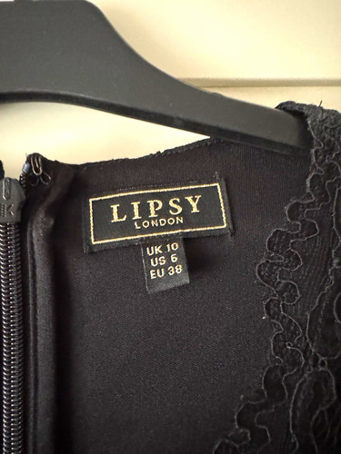 Lipsy london black lace - black,