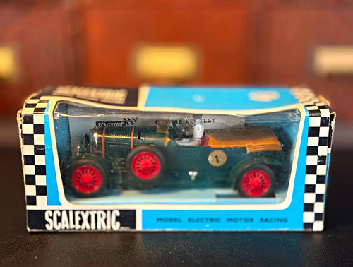 Scalextric bentley - c.64,
