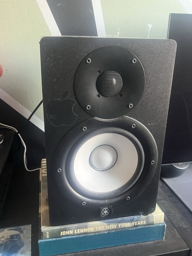 Yamaha hs7 studio monitors - yamaha,