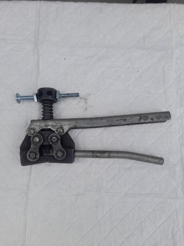 Motorcycle chain breaker - chain,