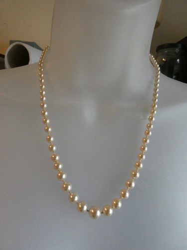 Beautiful graduated hand - ,