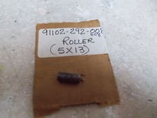 NOS OEM Honda Roller (5x13)