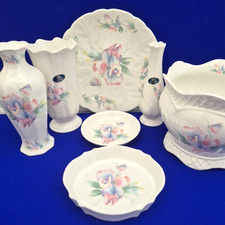 Aynsley Little Sweetheart Vase