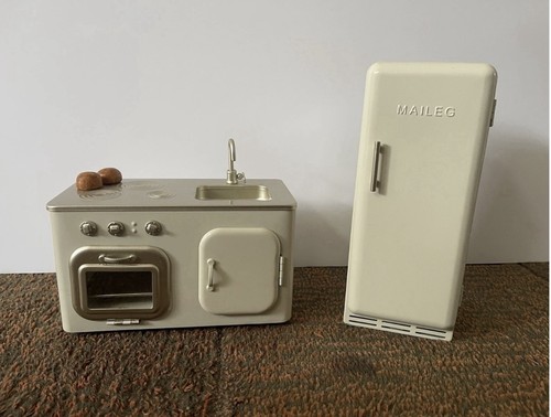 Maileg miniature cream fridge - miniature,