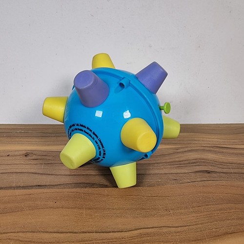 Vibrating wiggle ball - wiggle,