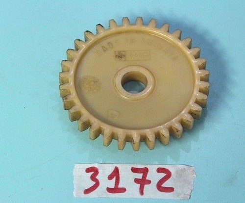 Plastic gear friction side - plastic,