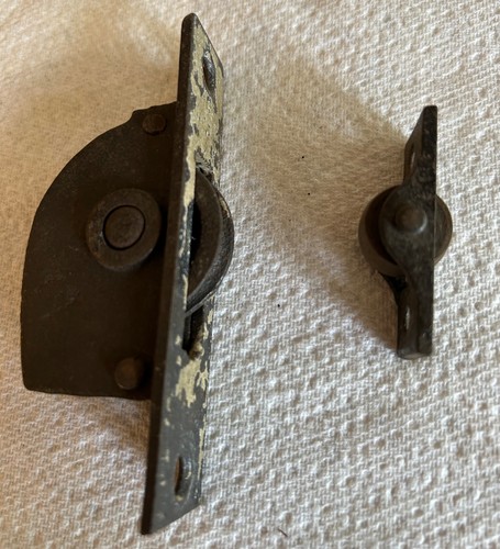 Old vintage sash window - old,
