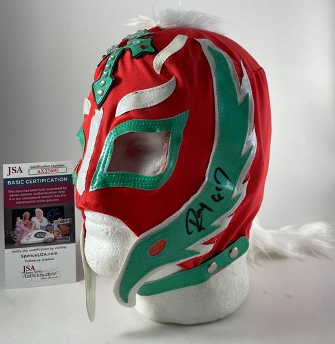 Wwe rey mysterio signed - wwe,