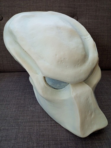 Full size predator - full, 1:1