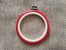 Round Flexi Hoop for embroidery display, Red, 3 inch