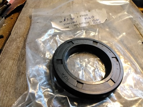 Mgb pinion oil seal - pinion,