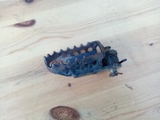 Yamaha Ttr250 Left Foot Peg & Pin & Spring