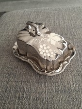 Grays Pottery Cheese Dish