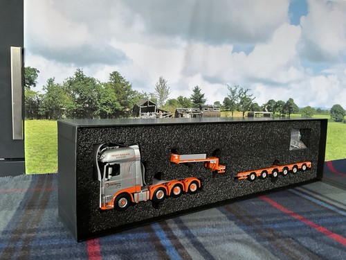 New scale global crane - new, 1:50