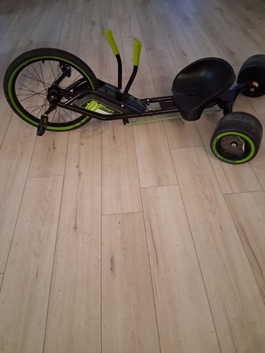 Green machine wheel drift - machine,
