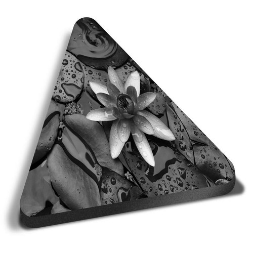 Triangle mdf magnets - mdf, bw