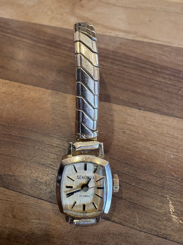 Vintage sekonda jewels - vintage,