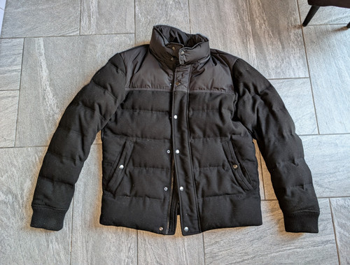 Uniqlo unisex black hooded - unisex,