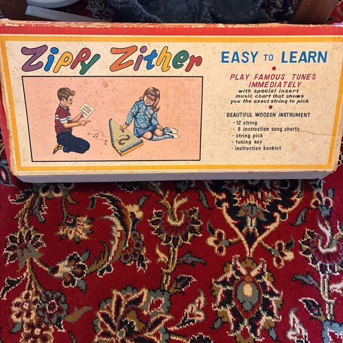 Vintage zippy zither - zippy, wooden
