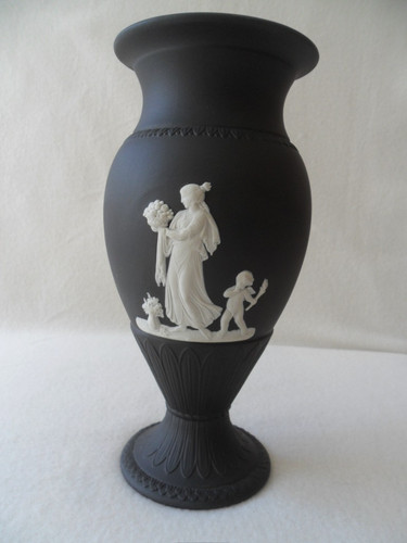 Wedgwood black jasperware - black,