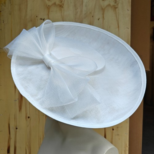 White large hatinator - white,