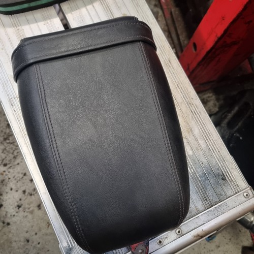 Triumph thunderbird rear seat - triumph,