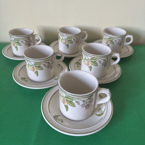 Wedgwood wild apple set - **,