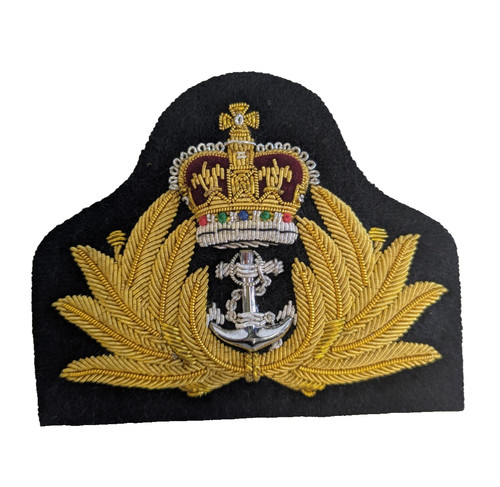 Royal navy officers cap badge - royal,