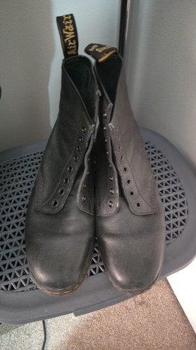 Martens boots size 10 - boots,