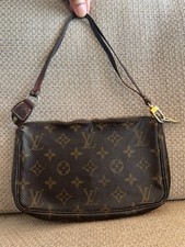 Louis Vuitton Pochette