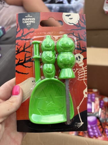 Halloween pumpkin carving kit - pumpkin,