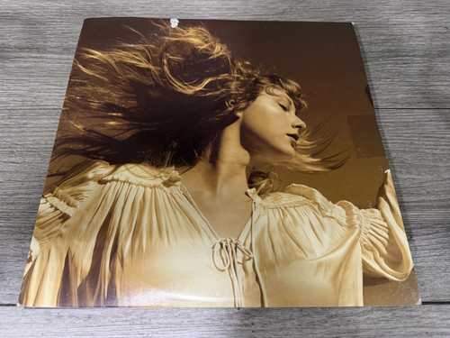 Taylor swift fearless - -,