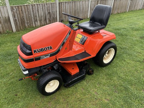 Kubota g1700 hst lawnmower - kubota,