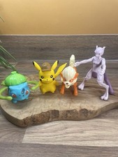 Pokemon - Bulbasaur,  Pikachu