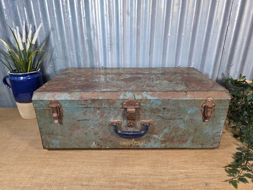 Vintage rustic indian metal - vintage,
