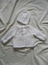 New Hand Knitted Baby girls/boys Jacket + hat set White Size New Born