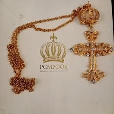 Pompoos By Designer Harald