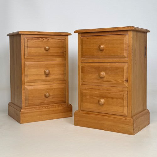 Vintage 20th century pair of - pair,