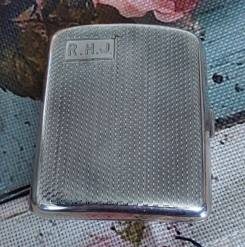 Solid silver cigarette case - solid,