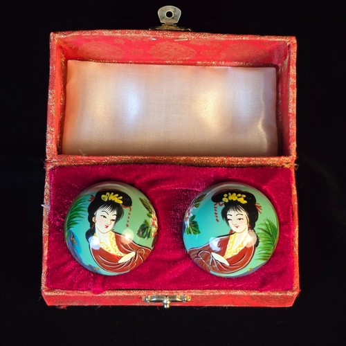 Hand painted porcelain baoding - hand-painted,