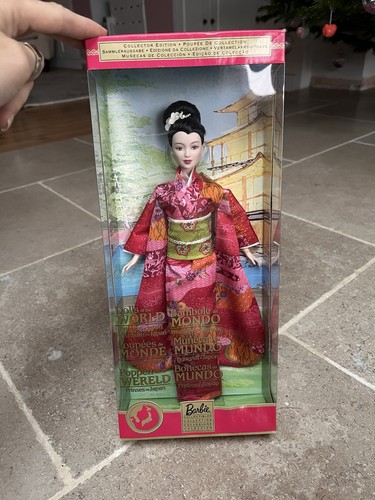 Barbie dolls the world - barbie, of