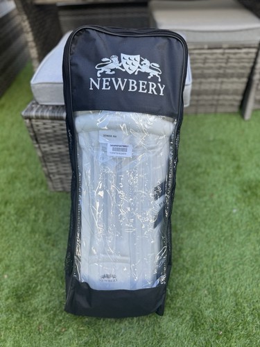 Newbery players right - newbery,